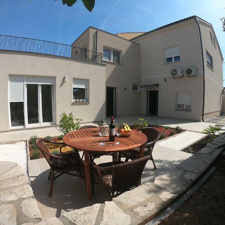 Faveria Apartments Amphitheater With Free Parking Pula Exterior foto