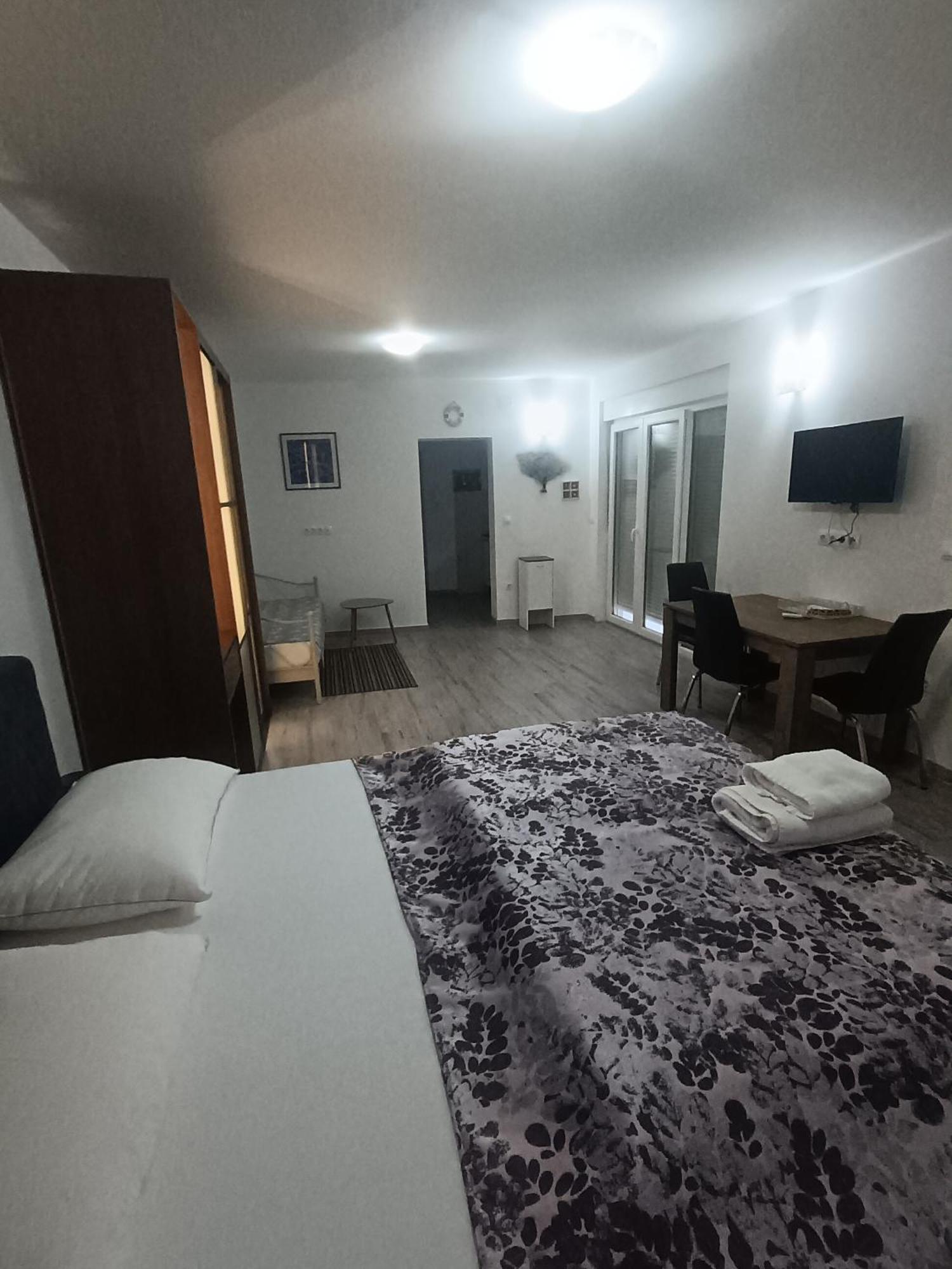 Faveria Apartments Amphitheater With Free Parking Pula Quarto foto